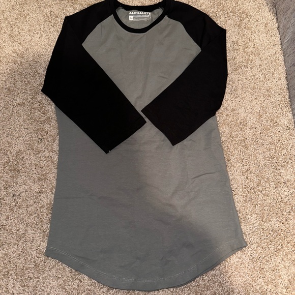 Alphalete Baseball Teeshirt. - Picture 1 of 2